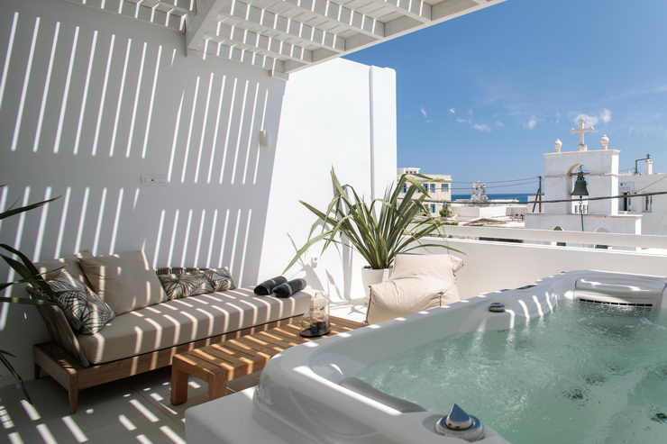 Porta Marina Deluxe Suite in Naxos